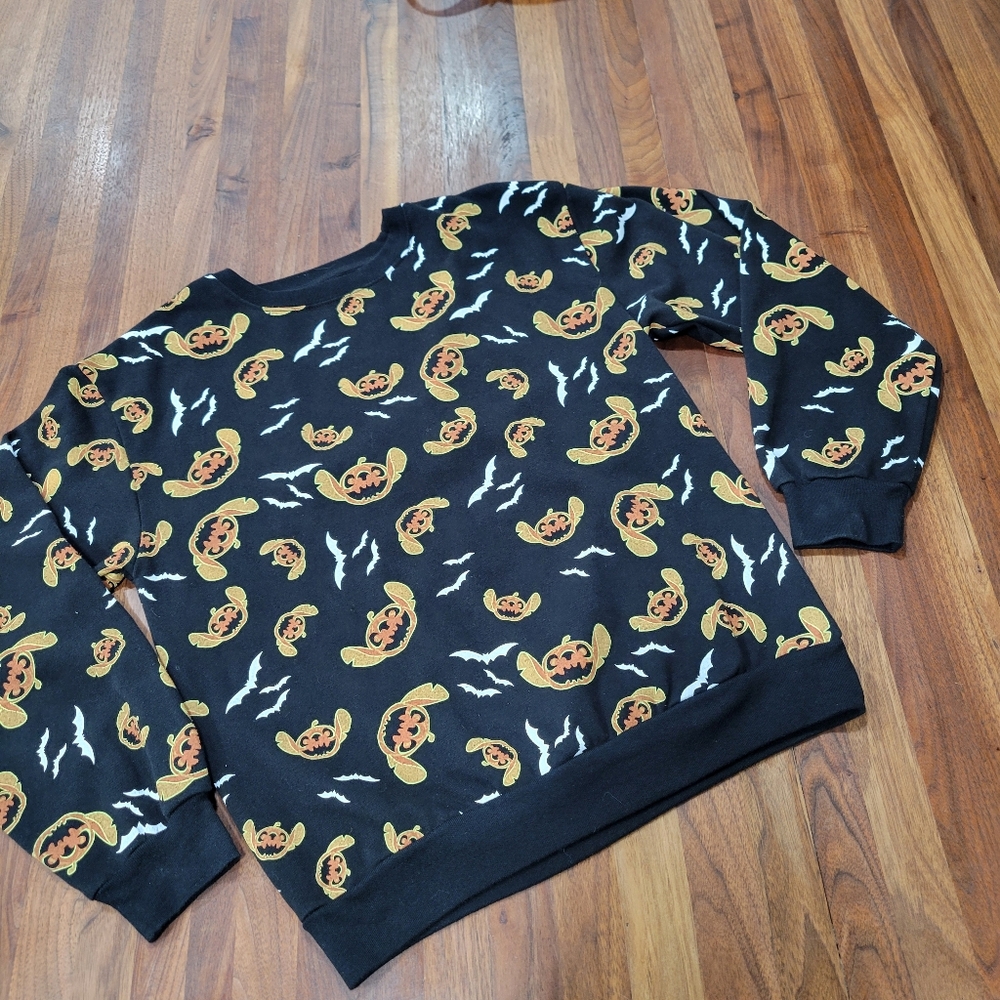 Disney Stitch Pumpkins Bats Halloween  Sweatshirt Junior Medium Size 7-9